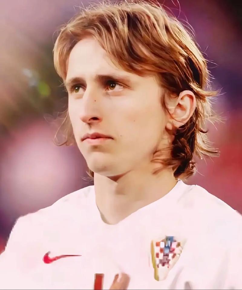 CBA俱乐部杯-奎因29分广东轻取广州 香港金牛胜同曦