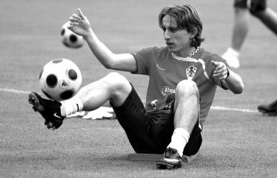 《大屠龙》双节送福利 热血狂斧逆天战